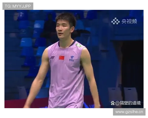 李诗沣打完比赛直接去逛奢侈品店，完全不像隔壁那个拼命运动的样子啊！