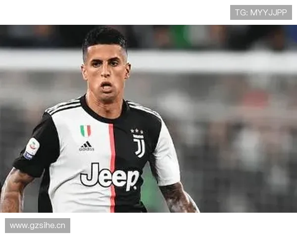 若昂·坎塞洛对比阿诺德：两种组织型边卫路径